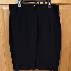 Louis Feraud Classic Black Pencil Skirt